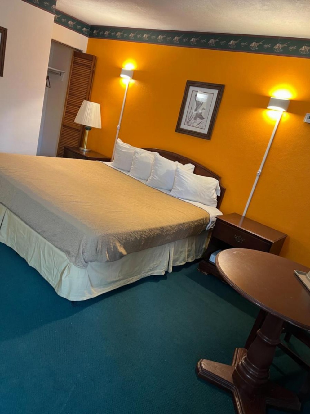 sunrise motel Image 16